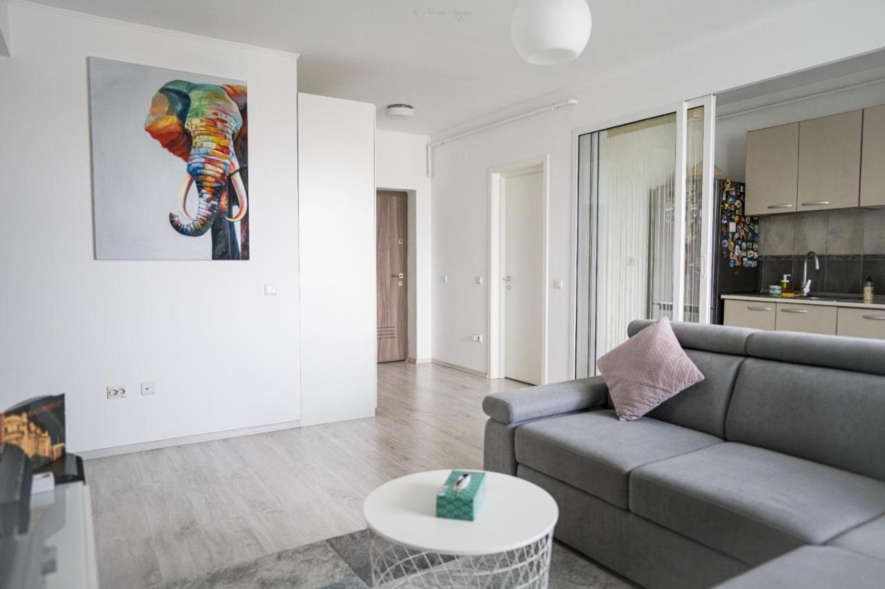 Feels Like Home Apartment M S Apartments Bucareste Exterior foto